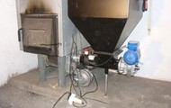 Universal pellet burner