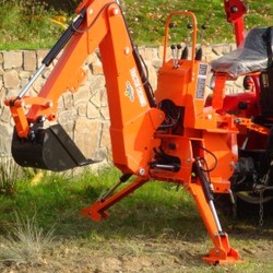 Backhoe for tractor CRONIMO DH-5