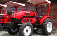 Small tractor Dongfeng DF-404 4WD with SPZ (40 horses for the price of 30 horses)