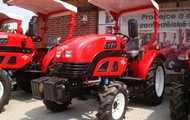 Small tractor Dongfeng DF-304 4WD with license plate number (30 perfomance price for 20 performance)