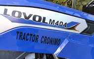 Traktor LOVOL M404 (SKLADEM)