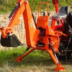 Backhoe for tractor CRONIMO DH-6