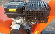 Štěpkovač benzínový CR12, CR9, drtič větví s motorem za čtyřkolku