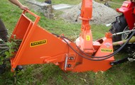 Chipper CRONIMO WCBX-42R for tractor, small tractor.