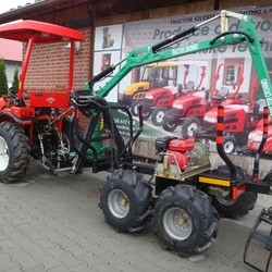 Vyvážecí přívěs CRONIMO LTC 3.4 za malotraktory s hydraulickou rukou,s vlastním motorem