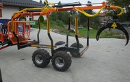 Forestry trailer for tractors CRONIMO with its own petrol engine