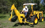 Backhoe for tractor CRONIMO DH-6